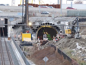 Bahntunnel unter dem Highway 401 