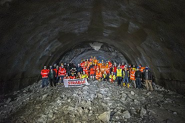 Erneuerung der Einfahrt ins Gardertal im Bereich St. Lorenzen (bei Bruneck) Erneuerung der Einfahrt ins Gardertal im Bereich St. Lorenzen (bei Bruneck)