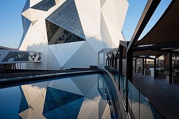 das höchste Gebäude auf YAS
