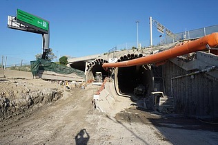 Bahntunnel unter dem Highway 401 