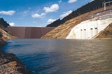 The scope comprises the mastic rehabilitation of the lower reservoir of the existing pumped storage plant in Goldisthal. The scope comprises the mastic rehabilitation of the lower reservoir of the existing pumped storage plant in Goldisthal.