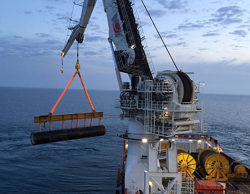 Im April 2014 erteilte Eni Saipem der Ed. ZÜBLIN AG (Niederlassung Singapur) einen Auftrag für die Mikrotunnel-Landverbindung