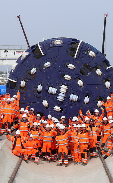 weltweit längsten Fördertunnels für ein permanentes Mineralien-Transportsystem