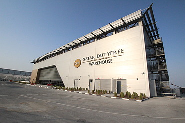 Development of a duty-free warehouse on behalf of Qatar